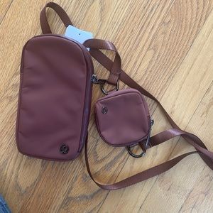 Lululemon cell phone cross body bag